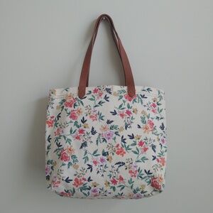 White floral flat bottom fabric tote bag leather handle